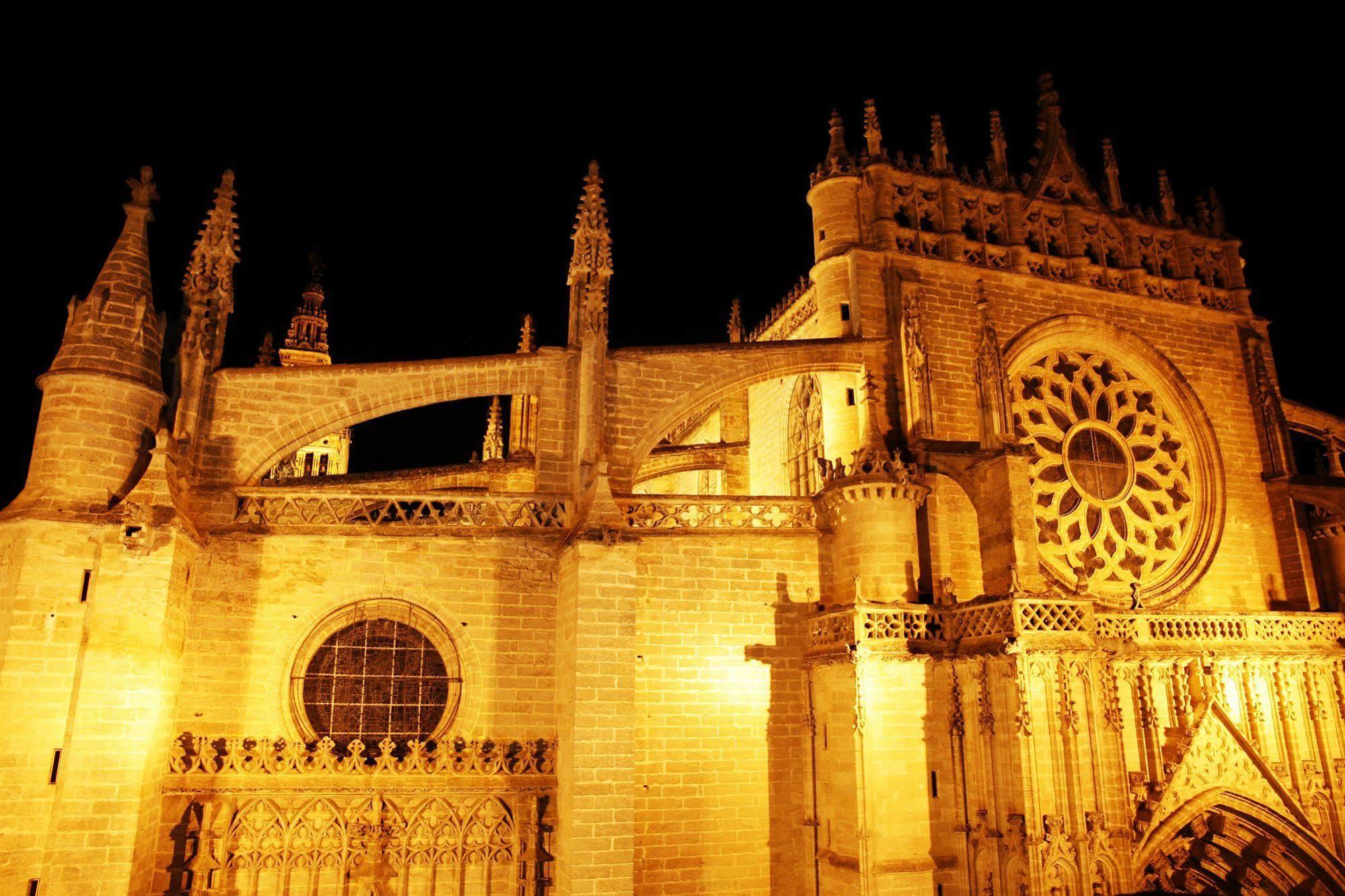 Catedral Boutique Hotel Seville Exterior photo